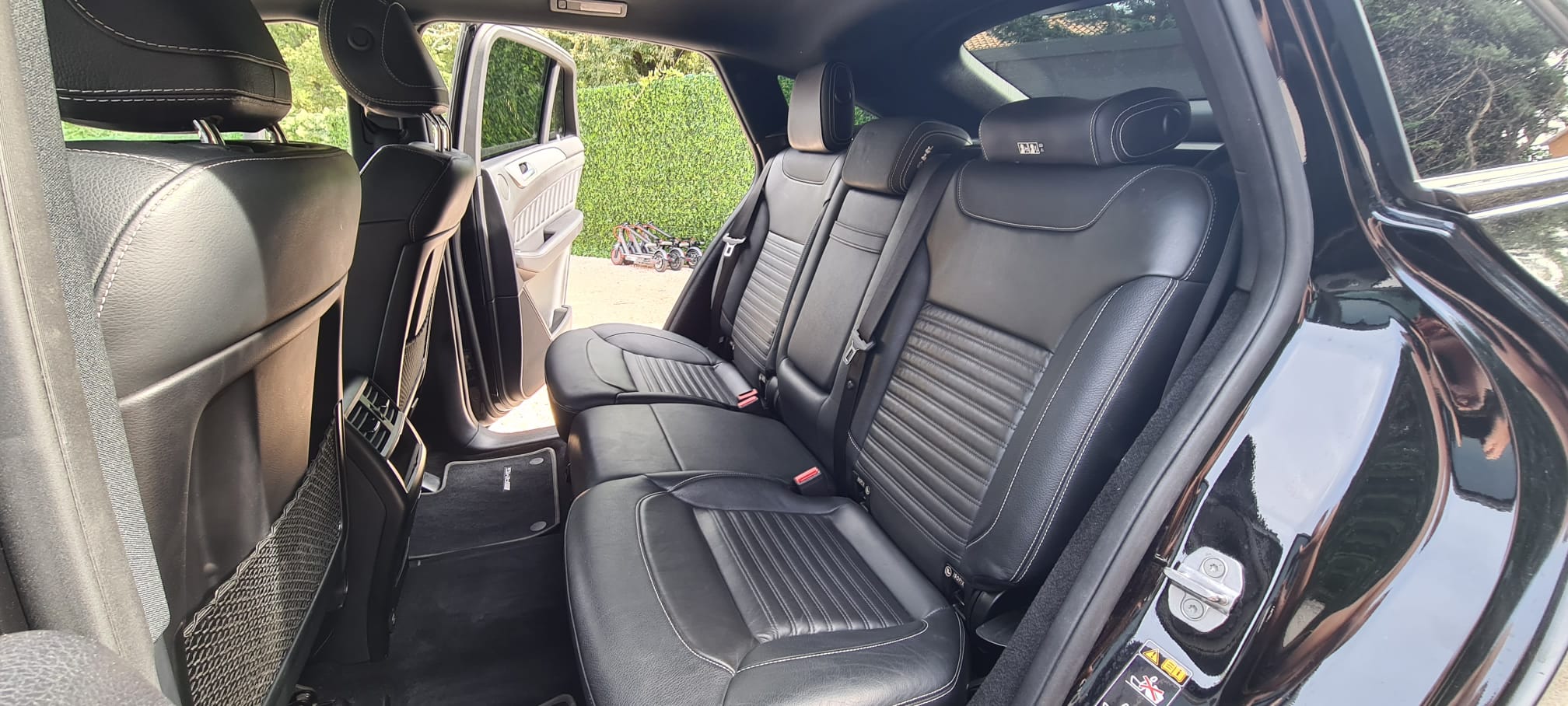 Banquette arrière Mercedes GLE AMG - Confort passager VTC Cannes